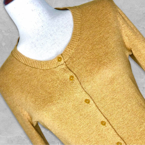 Gap Mustard Yellow Crew Neck Button up Cotton Blend Cardigan | XS - Picture 2 of 11